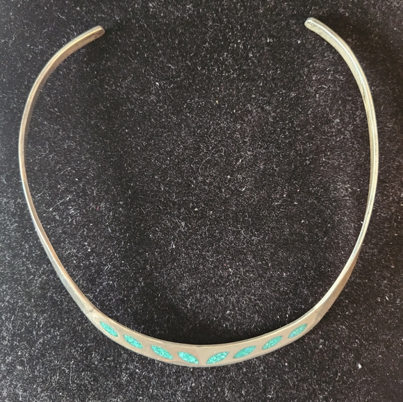 Mexican silver necklace with Turquoise inlays. - Picture 2 of 4